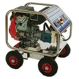 Cold water high-pressure cleaner - MP203 - Aquila Triventek A/S - gasoline engine / mobile / stainless steel