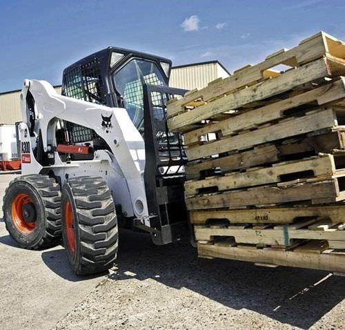All-wheel steer loader - A770 - BOBCAT