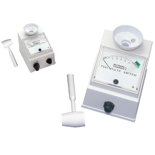 Portable conductivity meter DIALYSATE METERS™ Myron L Company