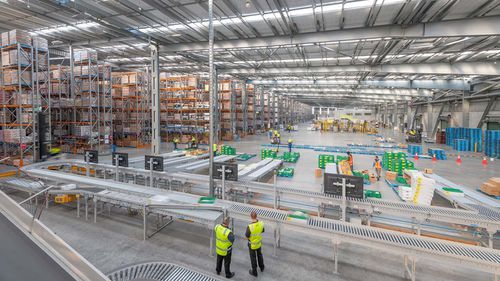 Shipping loading system - DEMATIC