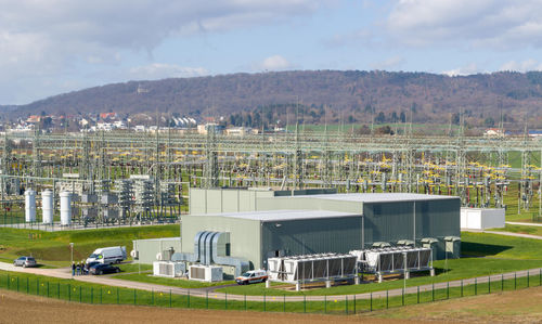 Static synchronous compensator - SVC PLUS® (STATCOM) - Siemens Energy – Power transmission - SVC