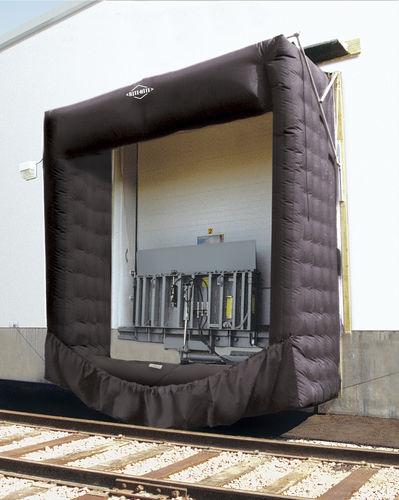 Retractable dock shelter - Rail-Dox™ - Rite-Hite - flexible / inflatable / thermally-insulated