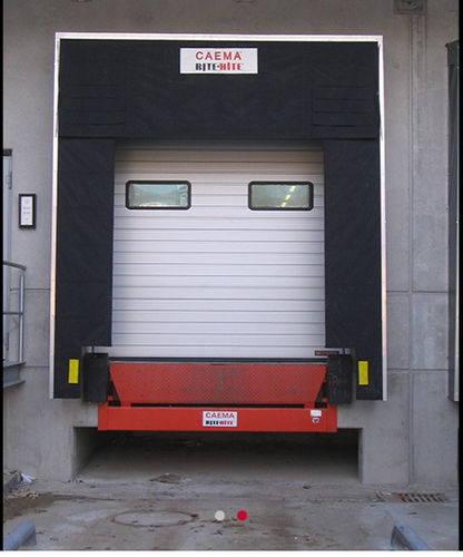 Hydraulically-operated dock leveler - G 8000 - Rite-Hite - with articulated lip