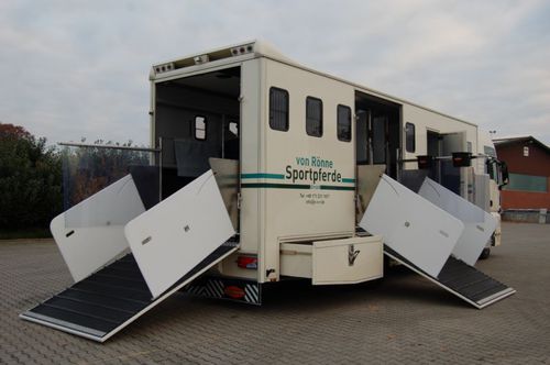 Transport truck - BIG EQUIPE S series - Böckmann - for horses / 2-axle