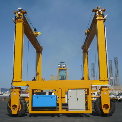 Slab handling straddle carrier - MST 25 - CIMOLAI TECHNOLOGY - rubber-tired