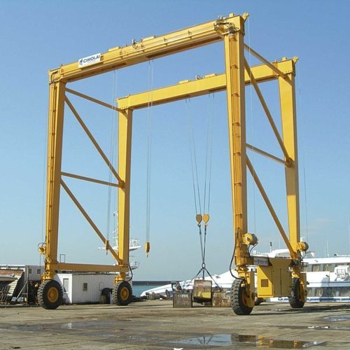 Straddle carrier for marine applications - MST 60 - CIMOLAI TECHNOLOGY - rubber-tired
