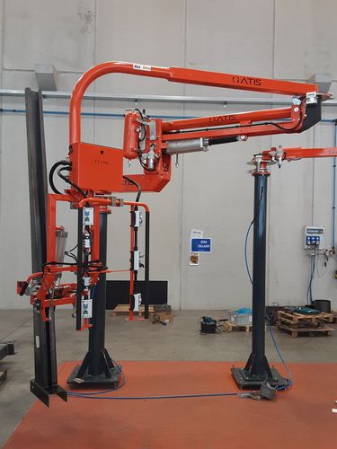 Pneumatic manipulator - ATISmirus 100 PP - ATIS s.r.l. - with gripping tool / for lifting / pillar