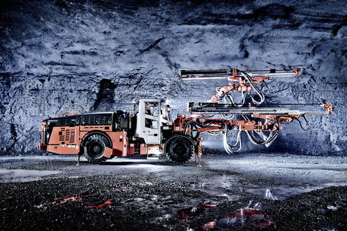 Tunnel jumbo drilling rig - DD422i - Sandvik Mining and Rock Technology