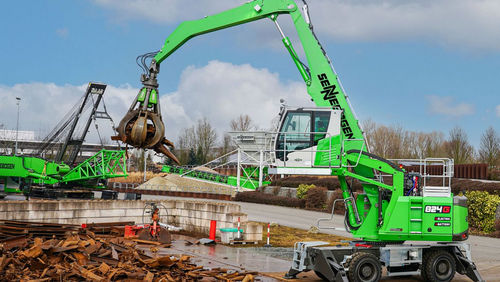 Crawler crane - 824 G - SENNEBOGEN Maschinenfabrik GmbH - boom / handling / loading