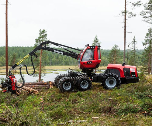 Rubber-tired forestry harvester - 931 - KOMATSU Forest