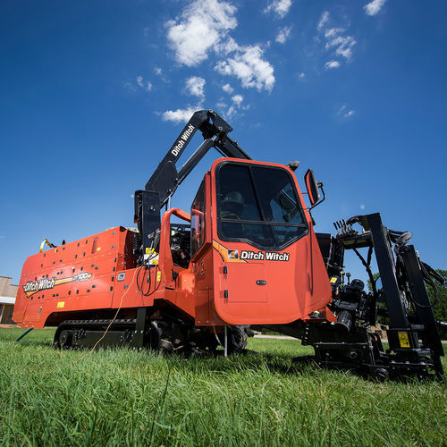 Crawler drilling rig at100 the charles machine works inc rotary