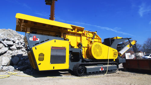 Impact crusher - GIPOREC R 90 FDR - GIPO AG - mobile / crawler