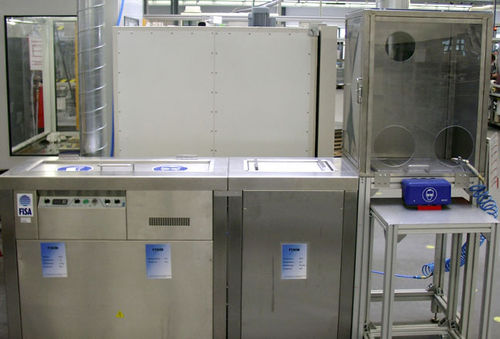 Compact cleaning machine - CR200 - Fisa North America - water / parts / for the plastics industry