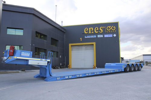Gooseneck semi-trailer - lider trailer - low-loader / 4-axle / front-loading
