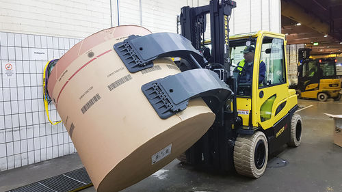 Paper roll handling clamp - T458BC - KAUP GmbH & Co.KG - for forklift trucks / for concrete
