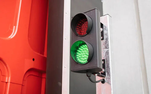 Permanent traffic light - EXPRESSO Deutschland GmbH & Co. KG - LED