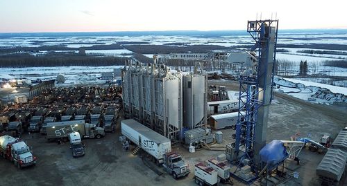 Industrial bucket elevator - FEECO International Inc. - for the mining industry / belt / chain