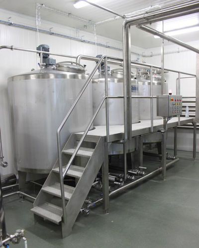 Fruit juice tank - Stalmont R. Duda i Wspólnicy Spółka Jawna - stainless steel / cylindrical / mixing