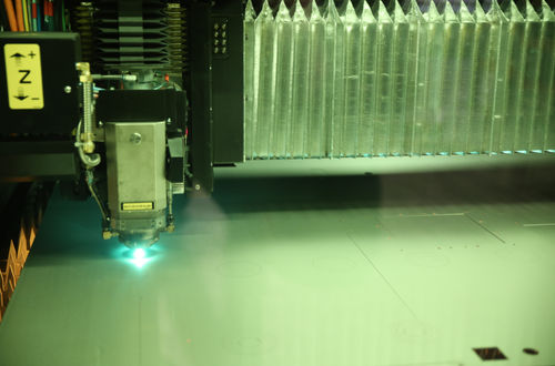 Laser cutting - LASER-FUSION - steel / for automotive applications / for industrial applications
