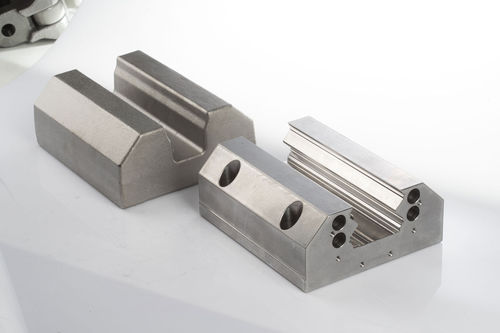Automotive machining - Aksan Steel Forging - profile / railway / agriculture