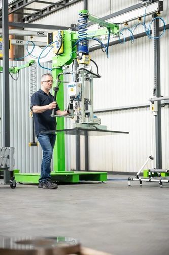 Vacuum manipulator - EMA Ergonomía S.L. - jib-crane / mobile / articulated-arm