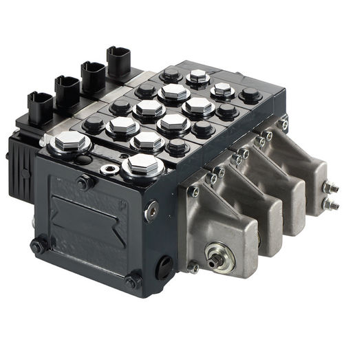 Spool hydraulic directional control valve - PVG 16 - Danfoss Power Solutions