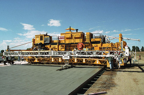 Slipform paver - IDBI  - GOMACO International