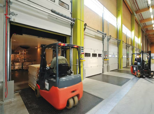 Automatic dock leveler - Hörmann - swing-lip