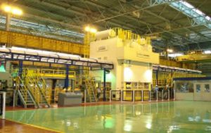 Blanking press line - Hyundai Heavy Industries-Robotics System