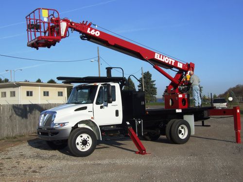 Truck-mounted telescopic boom lift - max. 2 676 kg, 18.9 m | L60R - Elliott Equipment Company - hydraulic