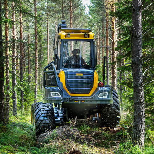 Equipment suspension system - ActiveFrame - PONSSE