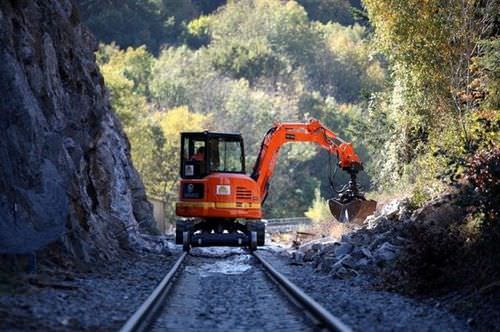 Mini-excavator - 8TRR  - UNAC - crawler / Tier 3 / for tunnel