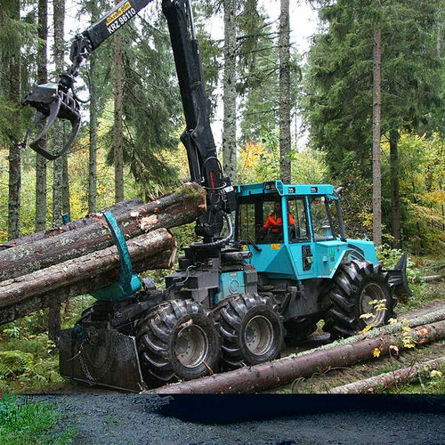 Forestry skidder - HSM 904 6WD - HSM - Hohenloher Spezial-Maschinenbau GmbH & Co. K - with grab