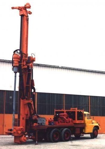 Multifunction drilling rig - S1500CM - Stenuick International - truck ...