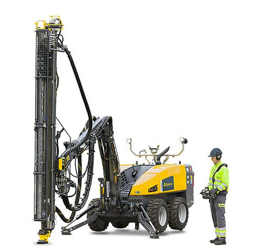 RARE!! Epiroc FlexiROC D60 Rock Drilling Rig 1:50 Scale