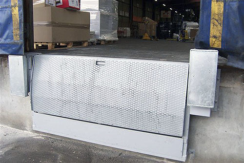 Dock ramp - EDMR - EURODOCK - for vehicles / for trucks / painted metal