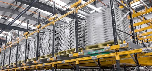 Compact shuttle storage system - POLYPAL Storage Systems