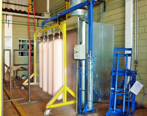 Pressure test bench - Cym Materiales - PLC-controlled / CNG cylinder / hydraulic