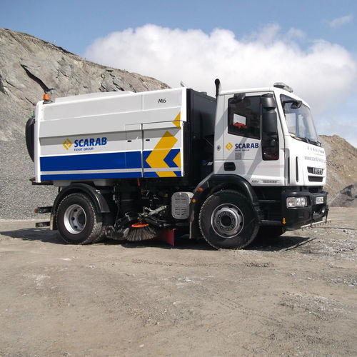 Truck-mounted sweeper - M6 - Scarab Sweepers - hydraulic / diesel engine / street