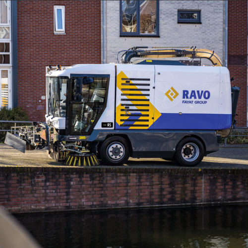 Ride-on mechanical sweeper - RAVO R5 - Scarab Sweepers - street / diesel / combustion engine