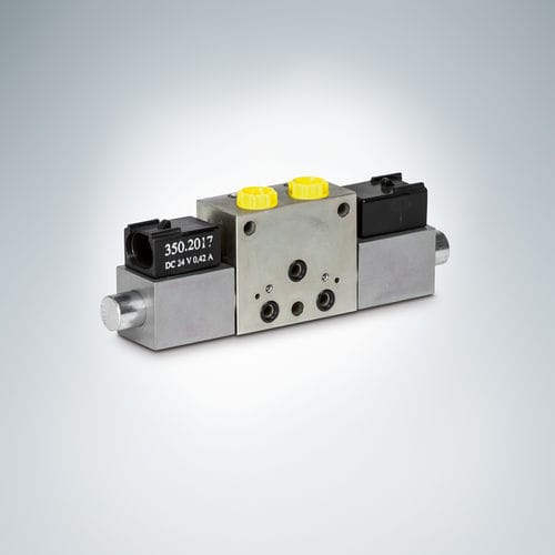 阀芯液压换向控制阀