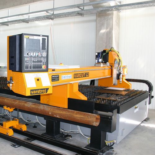 Flame cutting machine - VARCUT L2 - DAIHEN VARSTROJ - plasma / for metal / CNC