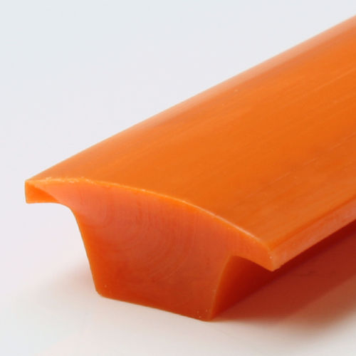 T-profile conveyor belt - BEHA Innovation GmbH - BEHAbelt - PUR / 84 shore A / for the food industry