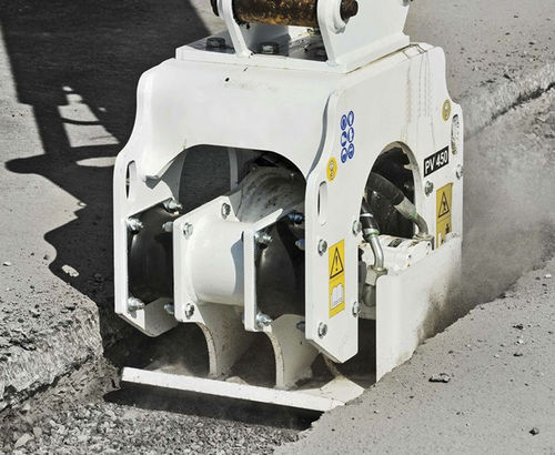 Excavator vibratory plate - 11.ME.VP series - ATTEC N.V.