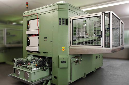Brush deburring cell - WMS-engineering Werkzeuge-Maschinen-Systeme GmbH - for automotive applications