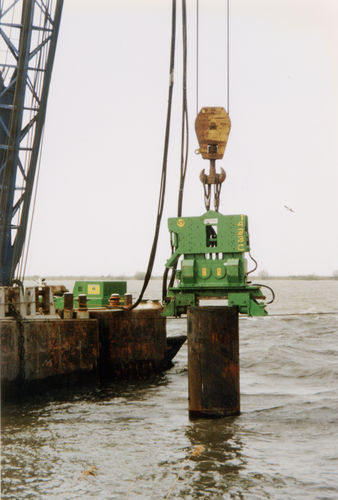 Hydraulic Pile Driver 14 Kgm 1423C International Construction 