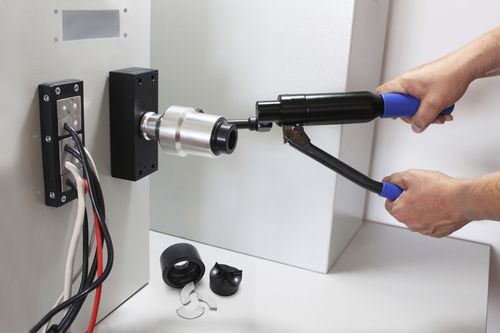 Hydraulic punching tool - icotek GmbH & Co. KG - manual / tube