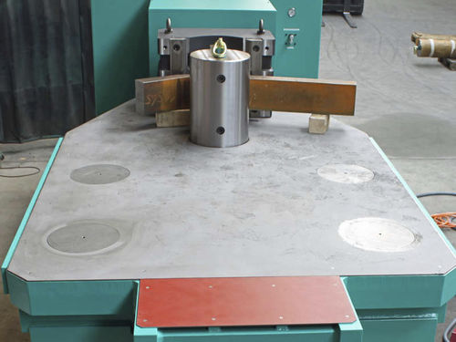 Hydraulic bending machine - Stierli-Bieger AG - profile