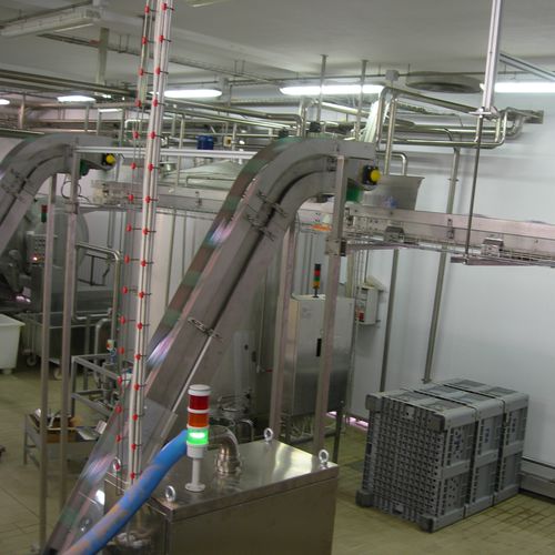 Belt conveyor - M.H. Material Handling S.p.A - hinged belt / inclined / modular