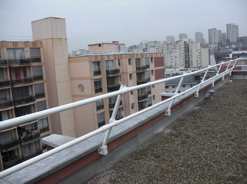 Aluminium roof edge protection - Kee Modules® - KEE SAFETY 